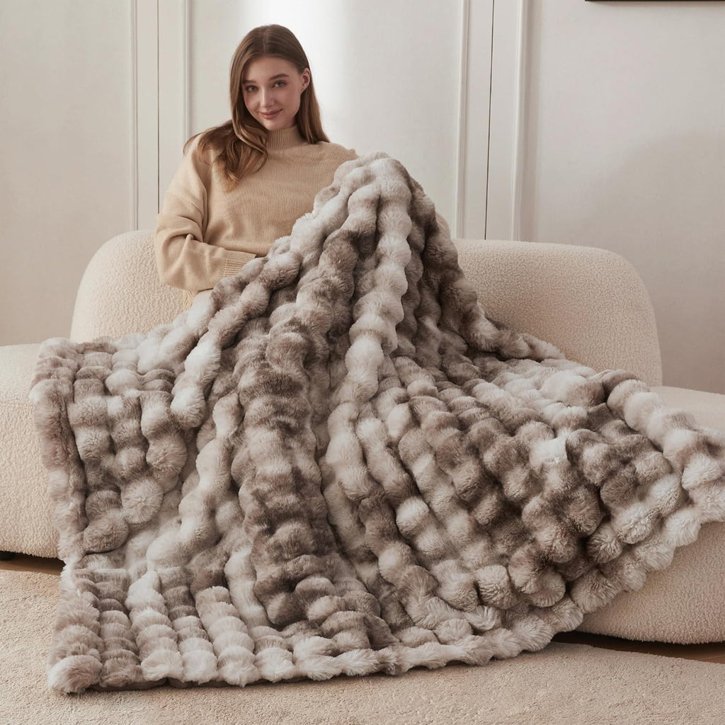 ```text 🐰 Cozy Rabbit Plush Throw Blanket – Soft Flannel Fleece Blanket for Bed, Sofa & Kids' Room 🧸✨ ```